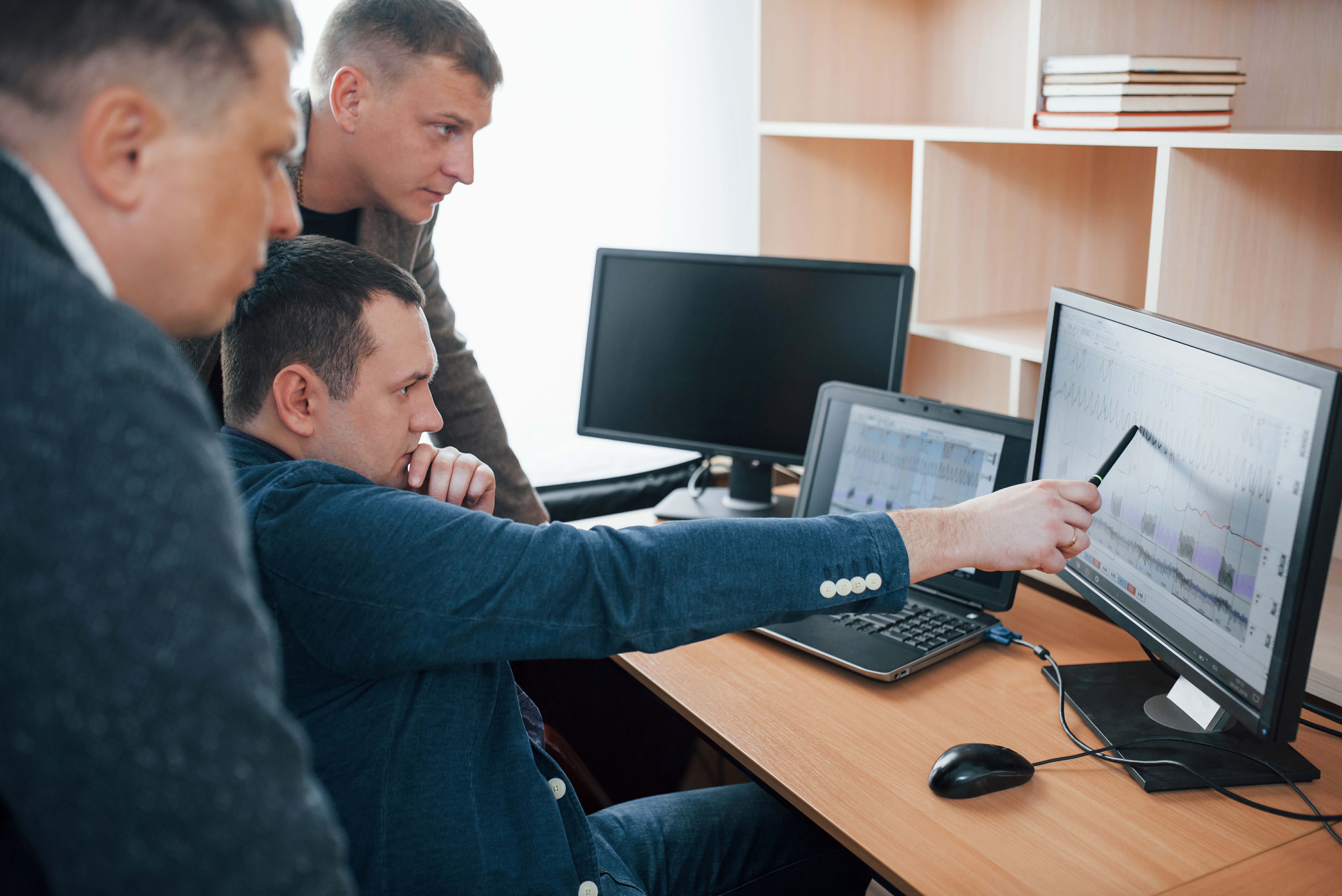 A empresa pode monitorar o funcionário?